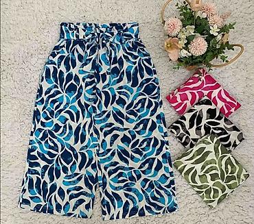 06. Bermude dostupne u svim bojama, veličine M/L i XL/XXL 1550 din. M na lalafo.rs 06. Bermude dostupne u svim bojama, veličine M/L i XL/XXL 1550 din. M
