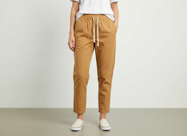 spodnie dresowe z kantem: Material trousers for women, size S