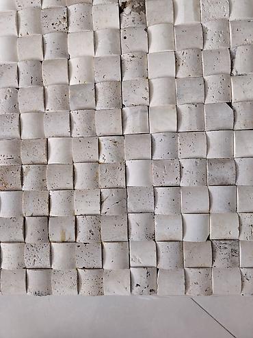travertin fasad: Dekorativ divar mozaikası – təbii daş - Material: təbii daş — 1