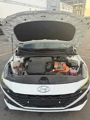 динамики 13см: Hyundai Elantra: 2020 г., 1.6 л, Автомат, Гибрид, Седан — 10