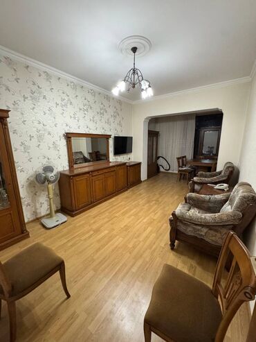 продается 2 х комнатная квартира: Bakı, 2 otaqlı, Köhnə tikili, m. Nəriman Nərimanov, 51 kv. m