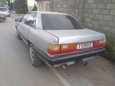 машине сатылат: Audi 100: 1990 г., 2.3 л, Механика, Бензин, Седан