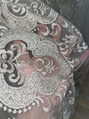 pencere perdesi: Krem reng qizili rəngli, 3 eded birlikde 70 m zərif naxışlı tül pərdə — 2