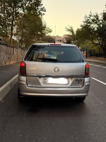 Opel: Opel Astra: 1.3 l | 2010 il 381000 km Universal -da lalafo.az — 15 Opel: Opel Astra: 1.3 l | 2010 il 381000 km Universal — 15