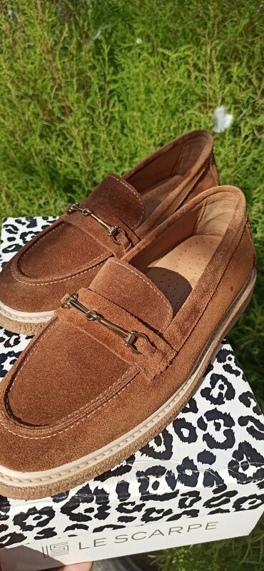 мусульманские часы наручные: Новые лоферы Lescarpe
