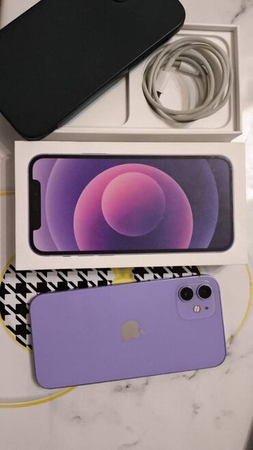 Apple iPhone: IPhone 12, Б/у, 64 ГБ, Deep Purple, Чехол, Кабель, Коробка, 82 %