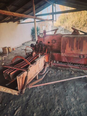 Pres bağlayanlar: Məhsul: Ot presi (kvadrat balya üçün), traktorla qoşulan Təsvir: - — 2