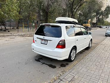 323 f: Honda Odyssey: 2002 г., 2.3 л, Автомат, Бензин, Минивэн — 4