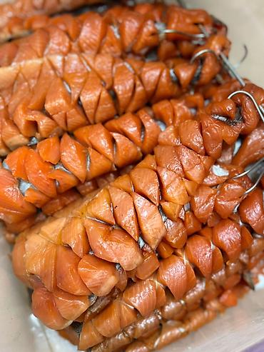 Семга: Филе форели/копчёная, нарезка и филе-кусок в вакууме. Филе форели — 9