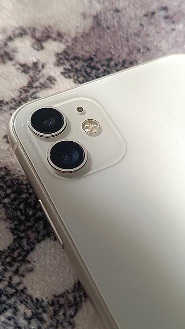 IPhone 11, Б/у, 128 ГБ, Белый, 77 %