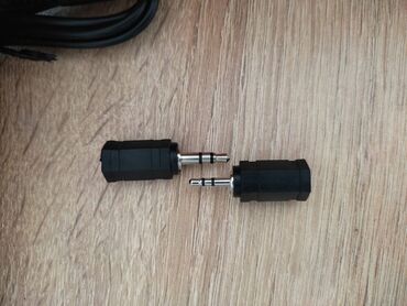 blutuzlu nausnik: 2.5 mm ucu – 3.5 mm yuvası giriş və çıxış audio cek, pin