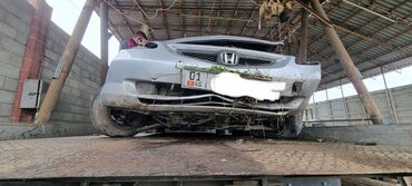 Другие автозапчасти: Продаю хонда фит авариядадан кийин запчастка сатылат