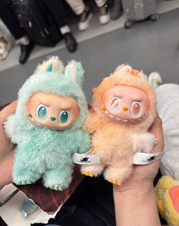 Oyuncaqlar: Labubu Kukla ● Labubu Yumuṣaq kuklalar ● Kola ve Sade olani var ● -da lalafo.az — 19 Oyuncaqlar: Labubu Kukla ● Labubu Yumuṣaq kuklalar ● Kola ve Sade olani var ● — 19