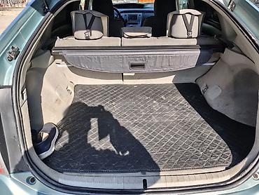 хетчбэк: Toyota Prius: 2012 г., 1.8 л, Вариатор, Гибрид, Хэтчбэк — 6