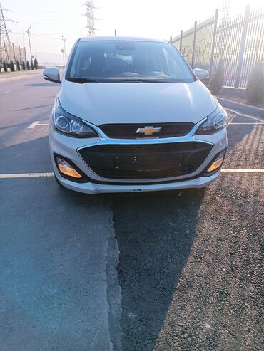 Chevrolet: Chevrolet Spark: 2018 г., 1 л, Вариатор, Бензин, Хэтчбэк — 3