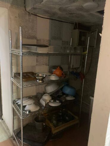 Restoran, kafelər: Nəsimi rayonu,Azadliqla Inqilab kucesinin kesişmesinde yerlesen,9 — 15