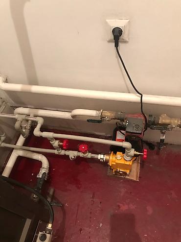 Монтаж и замена сантехники: Монтаж и замена сантехники Больше 6 лет опыта — 4