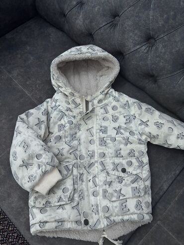 Donlar: Uşaq üçün qışlıq kapüşonlu kürk astarlı jaket .3-4 yaş - Rəng: açıq