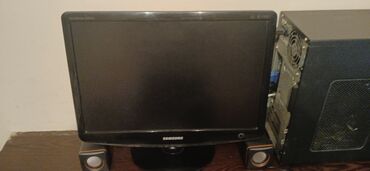 Monitorlar: Samsung monitoru, ofis və ya evdə istifadə üçün əla seçimdir
