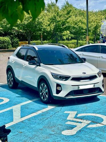 Kia: Kia Stonic: 2018 г., 1 л, Типтроник, Бензин, Кроссовер
