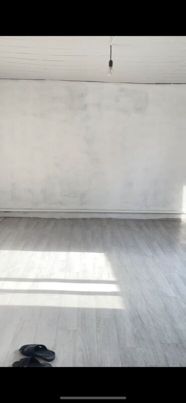 комнаты в чолпон ата: 50 м², Без мебели