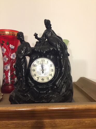 Антикварные часы: Часы старинные времён СССР (Хозяйка медной горы), в отличном