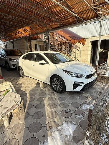 Kia: Kia Cerato: 2021 г., 1.6 л, Вариатор, Бензин, Седан — 2