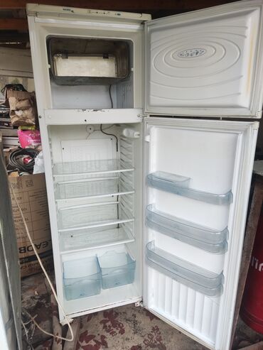 Микроволновки: Холодильник Б/у, Трехкамерный