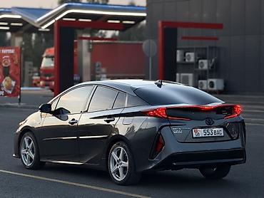 gx 570: Toyota Prius: 2019 г., 1.8 л, Автомат, Гибрид, Хэтчбэк — 4