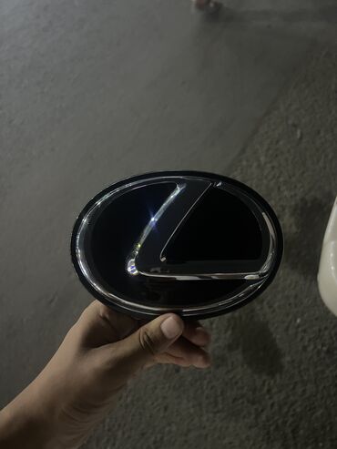 купить оптический прицел бу в бишкеке: Накладка на бампер Передний Lexus, Б/у, Оригинал