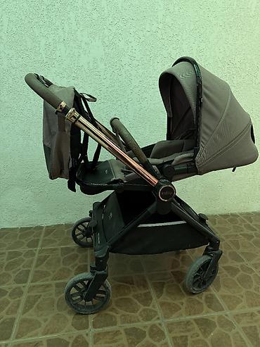 Прогулочная коляска Kidilo (серо-оливковый текстиль) состояние