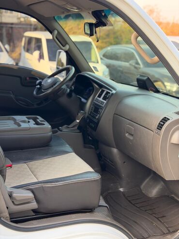 Hyundai: Hyundai Porter: 2020 г., 2.5 л, Типтроник, Электромобиль, Универсал — 7