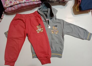 trikotazne pantalone: Bundle: Jackets, T-shirts, Pants, For girls, age: 18 months