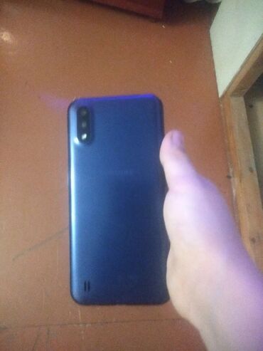 Samsung: Samsung Galaxy A10, 32 GB, rəng - Göy, İki sim kartlı
