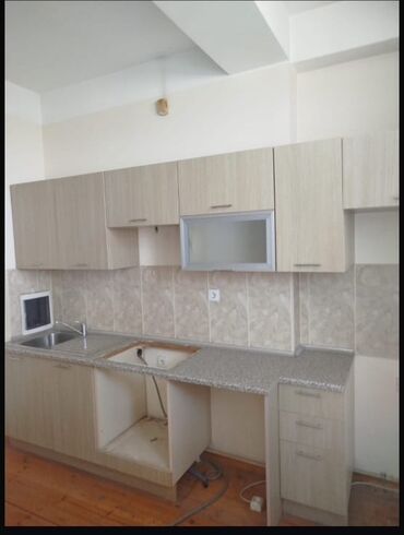 rakvinlər: Mətbəx mebel dəsti - Rəng və material: Açıq şpon/boz-bej tonlarda