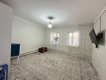 Продажа коттеджей и домов: Продаётся угловой дом в г. Бишкек. Район Пишпек. Фруктовая/Тимура — 10
