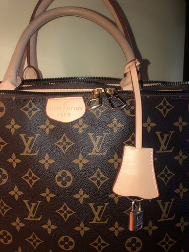 louis vuitton torba original: Elegant purse, Louis Vuitton