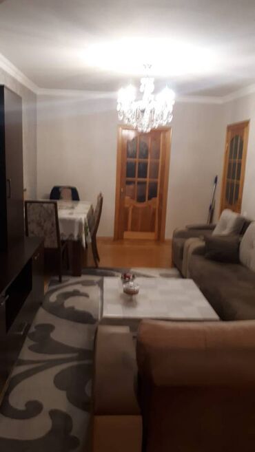 Uzunmüddətli kirayə mənzillər: Nizami rayonu, Neftçilər metrosunun yaxınlığında yerləşən 5 mərtəbəli — 4