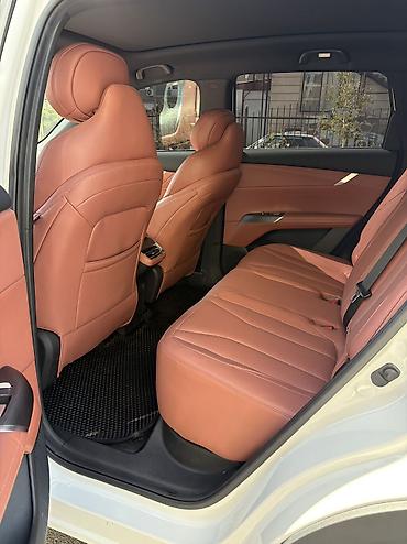 belarus 892 2: Changan CS75 Plus: 2025 г., 1.5 л, Автомат, Бензин, Кроссовер — 8