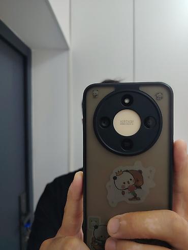 poco 1: Honor X9d, Б/у, 256 ГБ, цвет - Бежевый, 2 SIM — 1