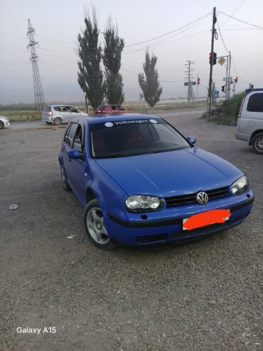 купить двигатель на нексию в бишкеке: Синий хэтчбек Volkswagen Golf IV с объем 1.6 надежный двигатель.В