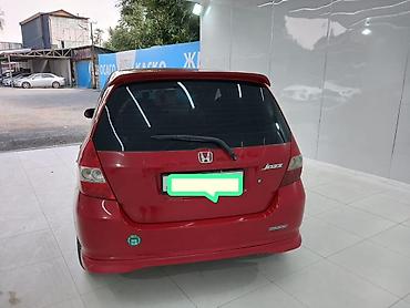 хечбек: Honda Jazz: 2005 г., Автомат, Бензин, Хэтчбэк — 5