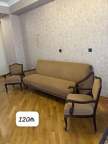qedimi kreslo: Antik divan kreslo desti 120azn
Ünvan Həzi Aslanov. Fatimə99 (N) E — 1