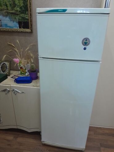 yuxa saci: Б/у 2 двери Stinol Холодильник Продажа, цвет - Белый