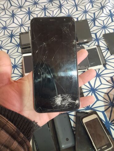 Ostali mobilni telefoni: Mobilni Telefoni 70Komada za Delove/Popravku.Vecina su Samsung na lalafo.rs — 9 Ostali mobilni telefoni: Mobilni Telefoni 70Komada za Delove/Popravku.Vecina su Samsung — 9