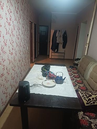 барачные дома: Кок Артта 3 комната үйдүн 1 комнатасы квартирага берилет аристократ — 2