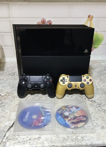 приставка плейстейшен 4 цена: Playstation 4 Fat 500GB. Приставка в хорошем состоянии, полностью