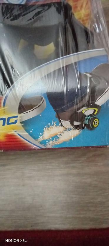Roliklər: Amerikanın məşhur "Razor" brendinə məxsus Jetts Heel Wheels (daban — 3