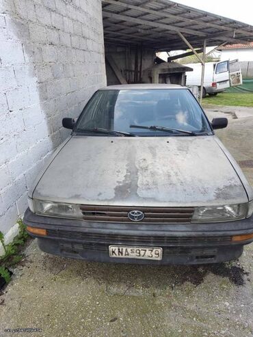 Toyota: Toyota Corolla: 1.3 l. | 1990 έ. Λιμουζίνα — 4