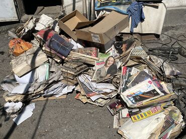 отдам даром вислоухого котенка: Сдам макулатуру.Журналы,книги,газеты. Так же есть старые компьютерные